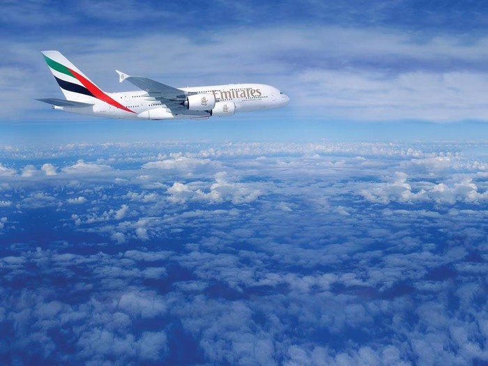 Airbus A380-800 pesawat penumpang terbesar di dunia