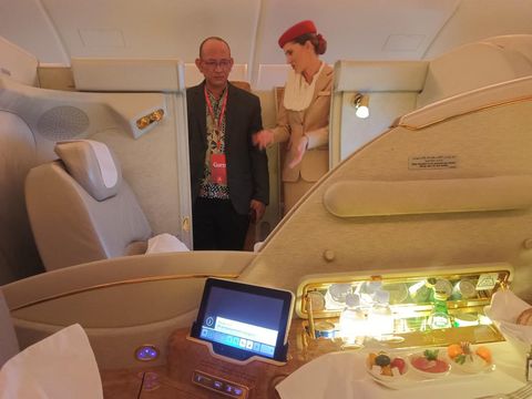 Penampakan kabin pesawat Airbus A380 milik maskapai Emirates.