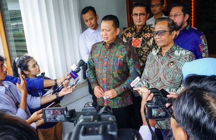 Bamsoet dan Mahfud MD