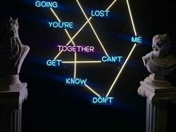 Kumpulan Desain Nyeleneh yang Bikin Bingung Bacanya