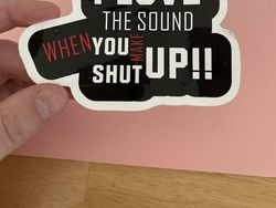 Kumpulan Desain Nyeleneh yang Bikin Bingung Bacanya