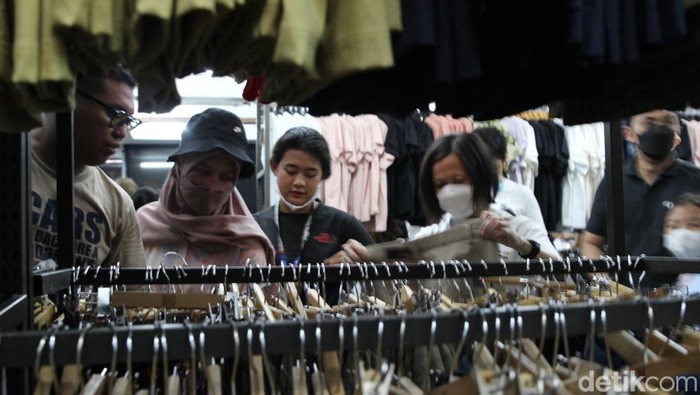 Hari Pertama Indofest 2023 Langsung Diserbu Pengunjung Pameran Indonesia Outdoor Festival (Indofest) 2023 resmi dibuka. Hari pertama gelaran tersebut langsung diserbu pengunjung.