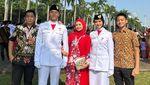Anak Sandy Arifin Jadi Pasukan Pengibar Bendera di Upacara Hari Lahir Pancasila