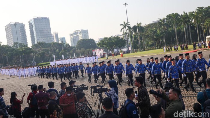 Momen Jokowi Pimpin Upacara Hari Lahir Pancasila Di Monas