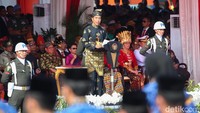 Dalam pidatonya, Jokowi menyebut Pancasila saat ini telah menjadi pondasi negara membuat Indonesia bisa keluar dari berbagai macam krisis.