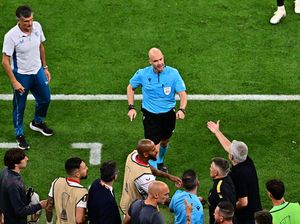 Jengkelnya Mourinho Banyak Dirugikan Keputusan Wasit