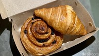 Namun, jika ingin camilan yang manis aneka pastry cocok jadi pilihan. Kamu bisa pesan yang plain atau yang diisi dengan cokelat. Foto: detikcom/Riska Fitria