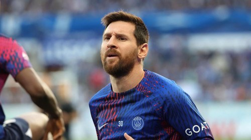 STRASBOURG, FRANCE - MAY 27: Lionel Messi #30 of Paris Saint-Germain warms-up prior to the Ligue 1 match between RC Strasbourg and Paris Saint-Germain at Stade de la Meinau on May 27, 2023 in Strasbourg, France. (Photo by Xavier Laine/Getty Images)