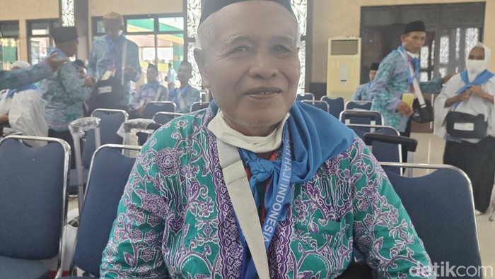 Maselan, pedagang tempe di Sumsel yang bisa berangkat haji tahun ini. (Candra Setia Budi/detikSumbagsel)