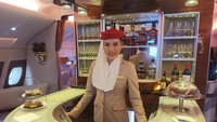 Foto: Minibar di pesawat Airbus A380-800 Emirates. (Triwidiyant/detikBali)