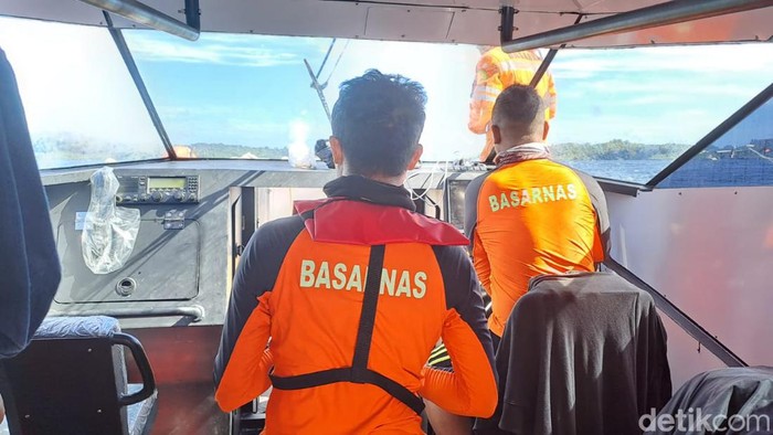 Pencarian nelayan bernama Abi (25) yang hilang saat memancing di perairan Kabupaten Raja Ampat, Papua Barat Daya.