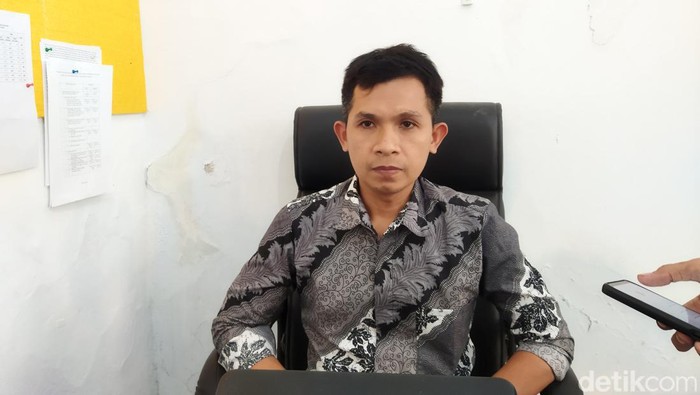 Plt Ketua KPU Pandeglang Ahmadi (Aris Rivaldo/detikcom)