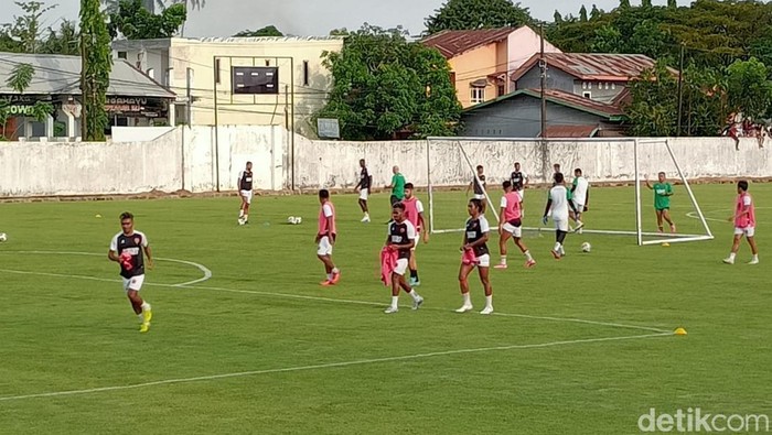 PSM Makassar latihan perdana di Stadion Kalegowa jelang melawan Bali United.