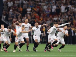 Sevilla punya catatan unik. Empat titel juara Liga Europa-nya, dimenangi setelah kebobolan duluan (Getty Imgaes)