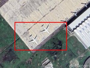 Geger Dua Pesawat Asing Misterius Parkir di Bandara Kertajati