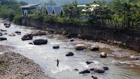 Rencananya jalur itu akan dibangun sepanjang 62,8 kilometer dari kawasan Citeureup menuju Sukamakmur lalu belok kanan menuju Ciherang dan berakhir di Kota Bunga Cianjur. Alternatif memecah kebuntuan di kawasan Ciawi dan Jalan Raya Puncak yang selalu macet parah pada akhir pekan dan libur panjang.