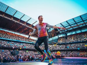 Heboh Konser Coldplay di Singapura Jadi 4 Hari, Calo Tiket Ketar-ketir