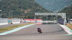 7 Momen Darius Geber Motor Supersport di Atas Sirkuit Mandalika