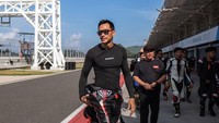 Darius Sinathrya mendapat kesempatan ikut event Mandalika Track Day. Foto: dok. Instagram Darius Sinathrya
