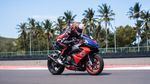 7 Momen Darius Geber Motor Supersport di Atas Sirkuit Mandalika