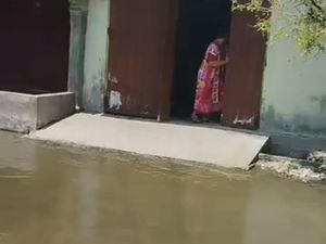 Banjir Rob Rendam Medan Belawan, Ketinggian Air Capai 40 Cm