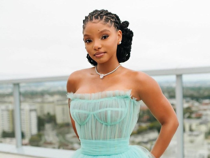 Tips Sehat Ala Putri Duyung Halle Bailey, Kuncinya Ada di Latihan Otot Leher