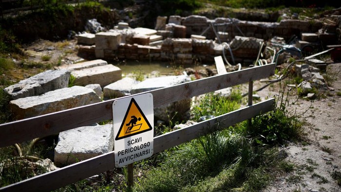 An aerial view of San Casciano dei Bagni, a hilltop village in southern Tuscany still home to popular thermal baths, where around 20 Etruscan and Roman bronze statues were discovered, in San Casciano dei Bagni, Italy, May 29, 2023. REUTERS/Guglielmo Mangiapane