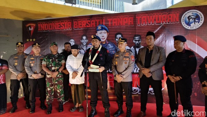 Komandan Korp Brimob Polri Komjen Anang Revandoko