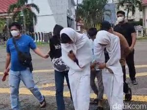 Konten Prank Pocong Berujung 5 Pria di Riau Ditangkap Polisi