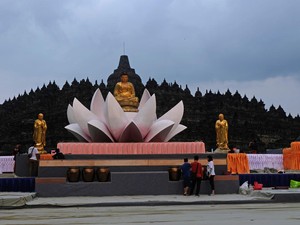 Makna Bunga Teratai Pada Perayaan Hari Raya Waisak