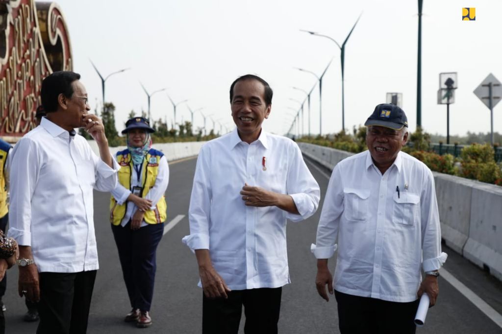 Menteri Basuki Dampingi Presiden Jokowi Resmikan Jembatan Kretek 2, Dinanti Masyarakat Untuk Tingkatkan Wisata Parangtritis. (PUPR)