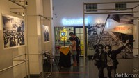 Pameran foto terkait reformasi 98 ini disajikan sebagai sarana pengetahui bagi generasi saat ini. 