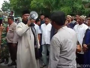 Jemaat Gereja yang Dibubarkan Warga Kini Beribadah di Aula Pemkot Binjai