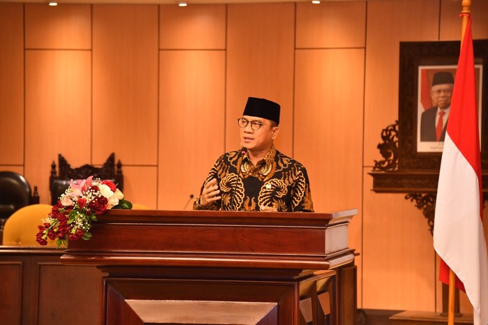 Wakil Ketua MPR Yandri Susanto saat menghadiri Sosialisasi Empat Pilar MPR sekaligus pelantikan Badan Pimpinan Nasional GESID (Generasi Emas Indonesia) di Gedung Nusantara V, Komplek Gedung MPR/DPR, Senayan, Jakarta, Rabu (31/5).