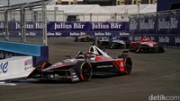 Hasil tersebut tentu tak mengenakkan untuk Evans. Sebab, dia merupakan juara Formula E Jakarta musim lalu.
