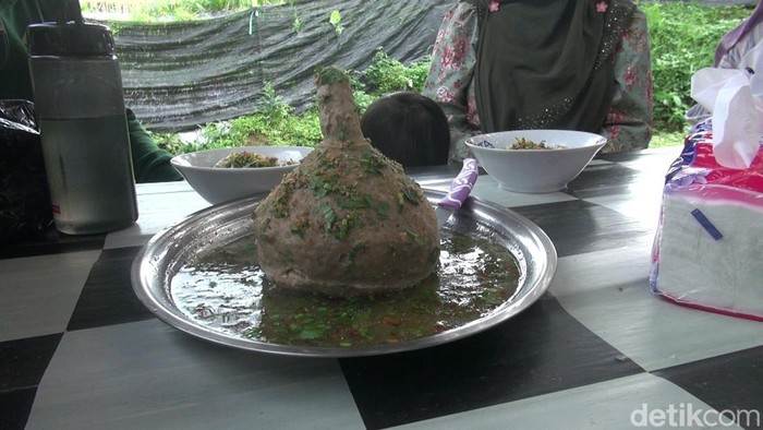 Bakso corong unik di Subang.