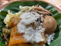 5 Gudeg Koyor Khas Semarang Yang Enak Ada Di Sini