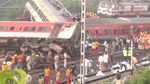 Foto-foto Tabrakan Maut Kereta yang Tewaskan 233 Orang di India