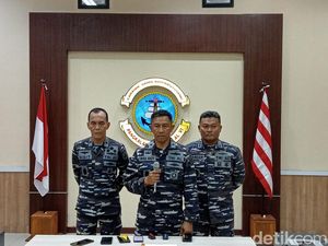 TNI AL Selidiki Penyebab KRI Teluk Hading 538 Terbakar di Perairan Selayar
