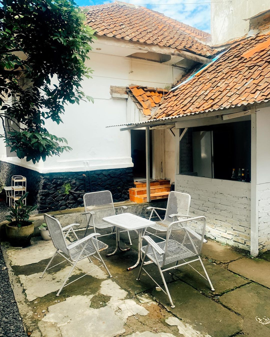 Kafe homey di Bandung yang asyik untuk nongkrong