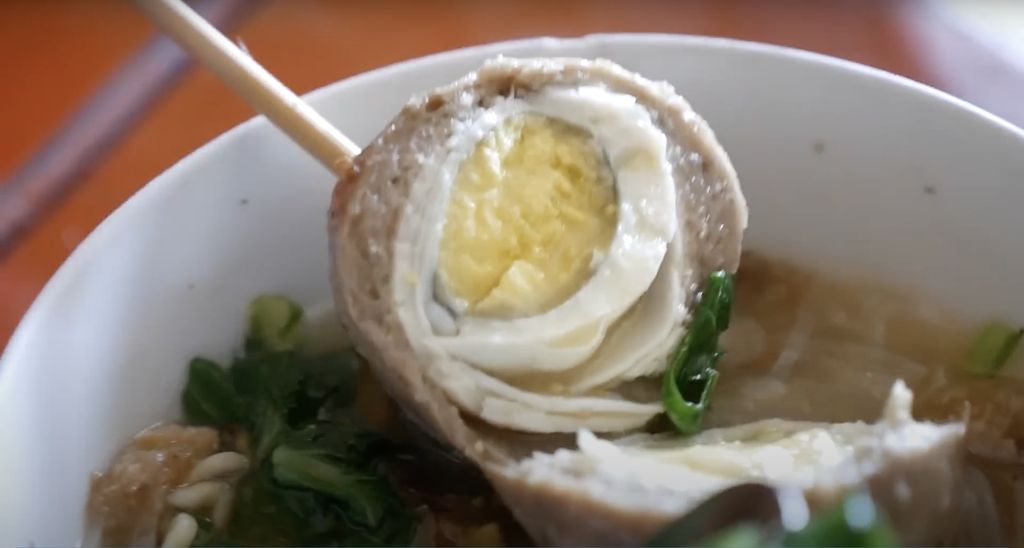 Keluarga Korea Ketagihan Makan Bakso di Jogja, Ini Komentarnya