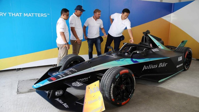 Komitmen Dukungan Formula E Jakarta 2023 Komitmen Dukungan Formula E Jakarta 2023