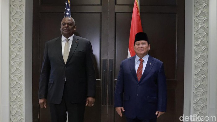 Menhan Prabowo Subianto bertemu dengan Menhan Amerika Serikat Lloyd J. Austin III (dok istimewa)