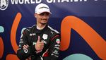 Momen Selebrasi Pascal Wehrlein jadi Juara Race 1 Formula E Jakarta