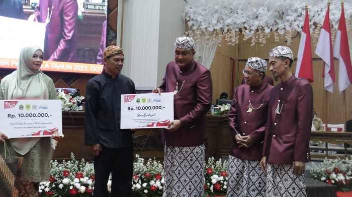 Perwakilan Pencipta Lagu Mars Tegar Beriman