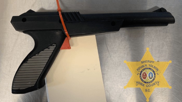 Pistol mainan Nintendo dipakai merampok toko