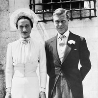 Hubungan Edward VIII dan Wallis Simpson sudah pasti mendapat tentangan dari Raja George V dan Ratu Mary. Namun Edward tak gentar. Pada 1935 dia pernah menulis, “Kesayanganku Wallis. Aku mencintaimu lebih, lebih, lebih dan lebih. Aku belum melihatmu sekalipun hari ini dan aku tidak tahan. Aku mencintaimu.” Foto: Getty Images