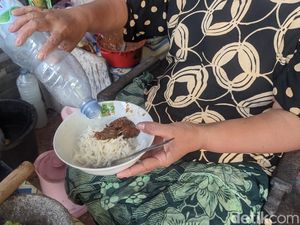 Uniknya Rujak Werak Khas Morodemak Demak, Berbumbu Air Kelapa Asam
