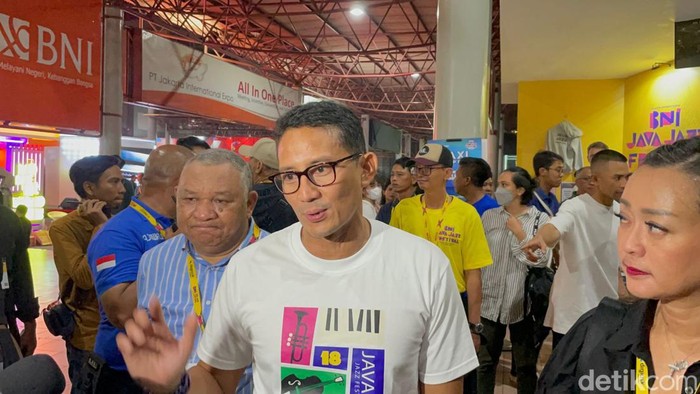 Sandiaga Uno menghadiri BNI Java Jazz Festival 2023 pada Sabtu (3/6/2023).