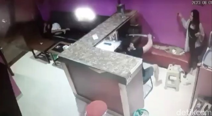 Seorang LC di Batang, Jawa Tengah tewas usai dianiaya. Dok screenshot video viral